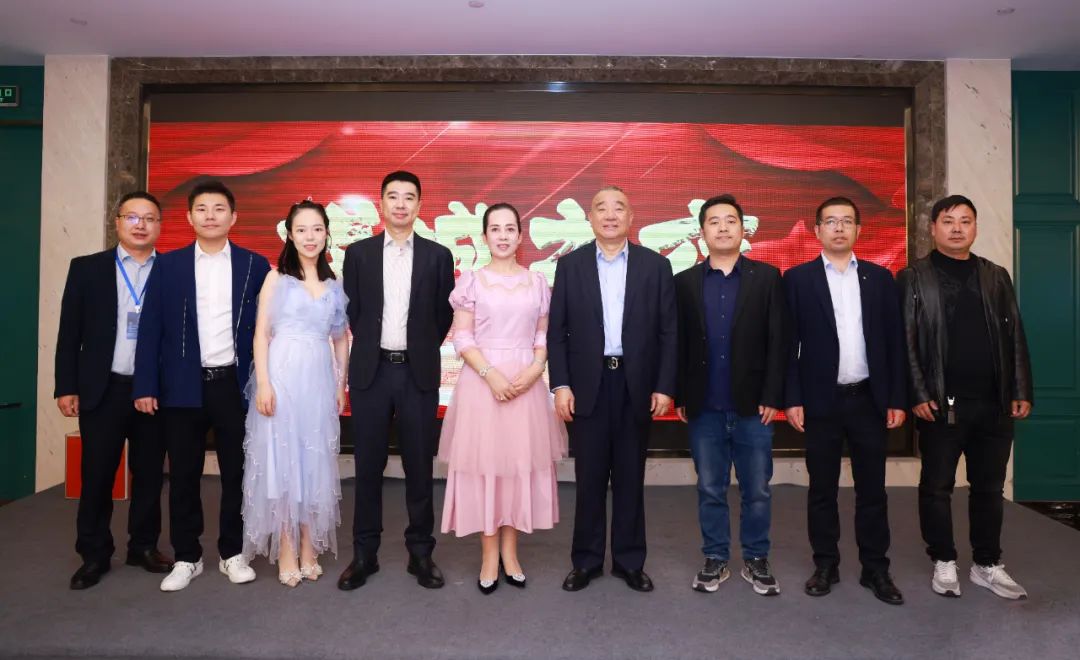 江蘇湯姆集團(tuán)特別贊助--2022年中國涂料工業(yè)協(xié)會防腐涂料分會年會暨第十屆中國涂料技術(shù)創(chuàng)新高峰論壇圓滿成功！